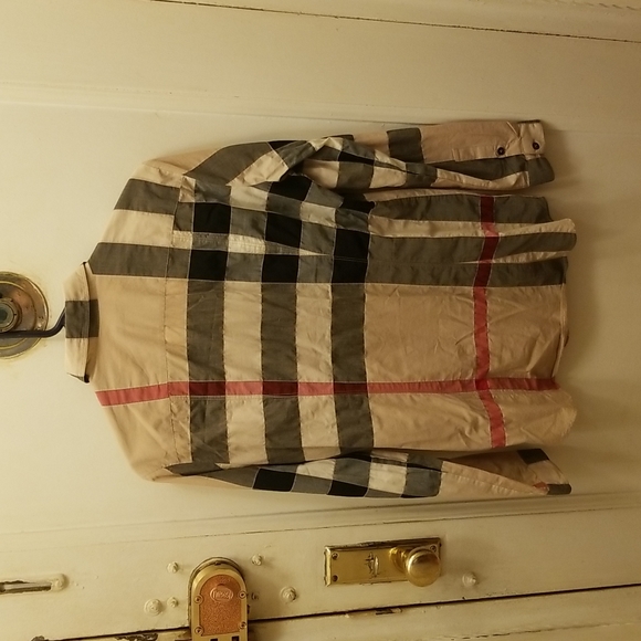 🆕 Burberry iconic  shirt price firm! - Picture 4 of 11